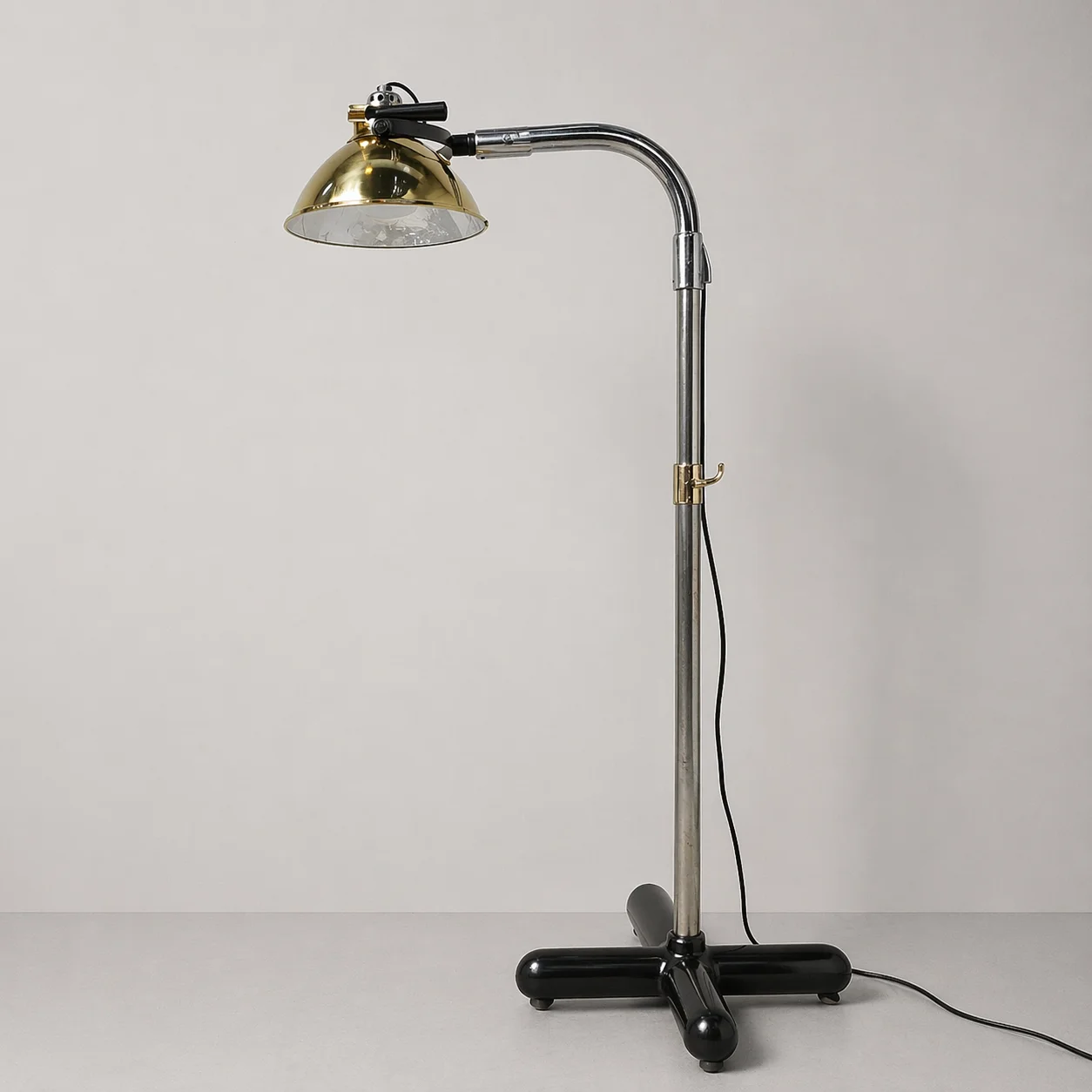 Early 20th Century Antique Industrial Medical Lamp 1