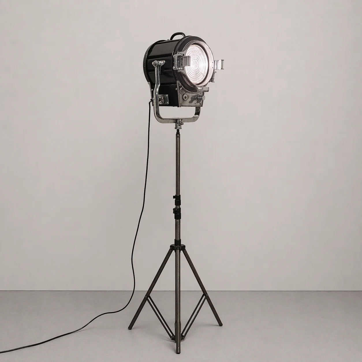 Vintage Industrial Studio Spotlight on Tripod Stand 3