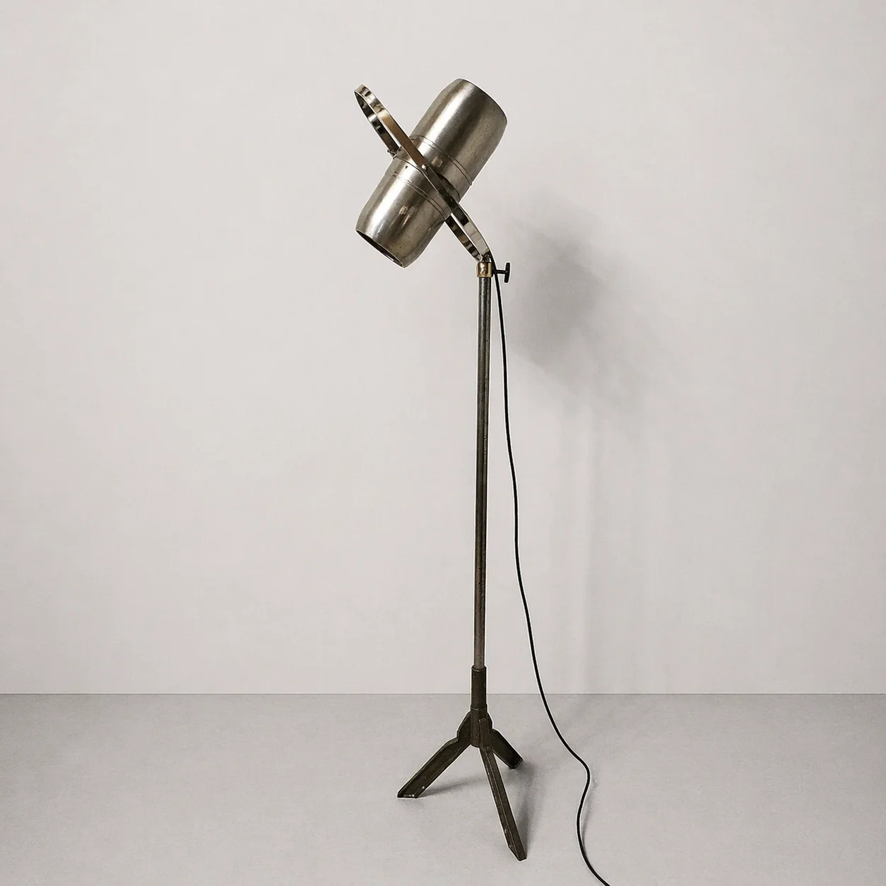 Vintage Industrial Surgical Floor Lam 1